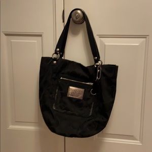 Coach bucket shoulder bag black Poppy collection